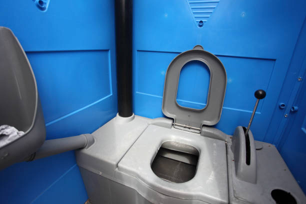 Best Construction site porta potty rental  in Edmore, MI